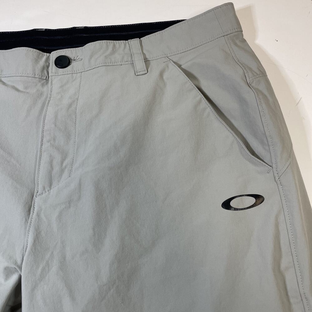 Oakley Stretch Golf Pants Men’s 36x32 Light Gray Performance Flat Front